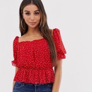 MISSGUIDED SQUARE NECK FLORAL TOP